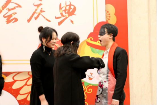 葫蘆娃集團(tuán)八周年慶典，共譜華章，精彩不落幕！1440.png